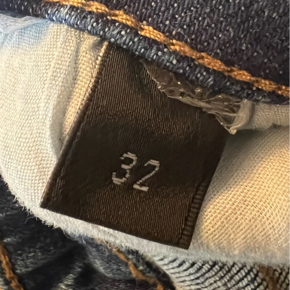 Women's Blue Distressed Jeans - Picture 6 of 6